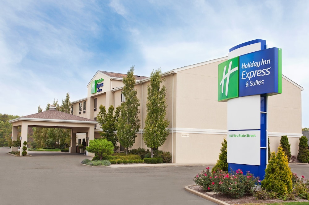 Holiday Inn Express & Suites Alliance by IHG - photo 42