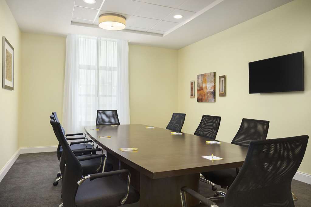 Days Inn & Suites by Wyndham Belmont - photo 17