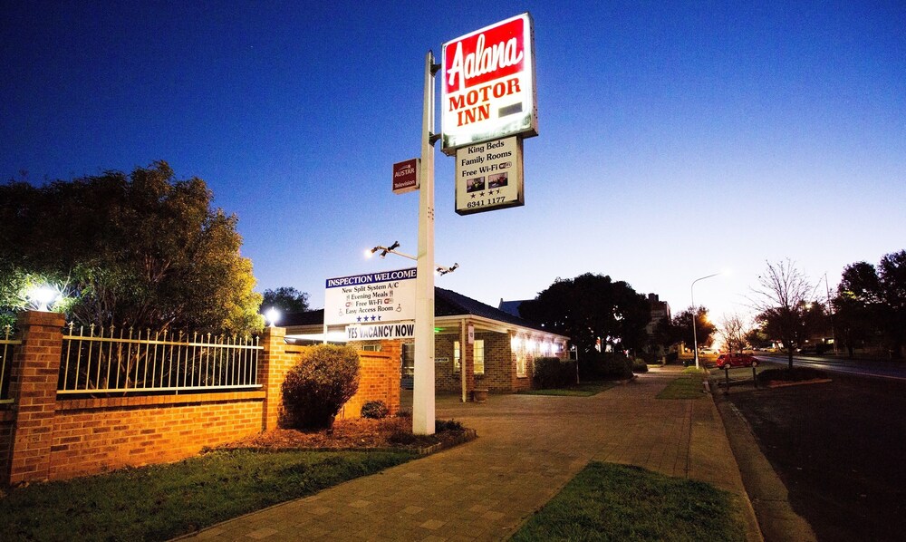 Golden Chain Aalana Motor Inn — Cowra