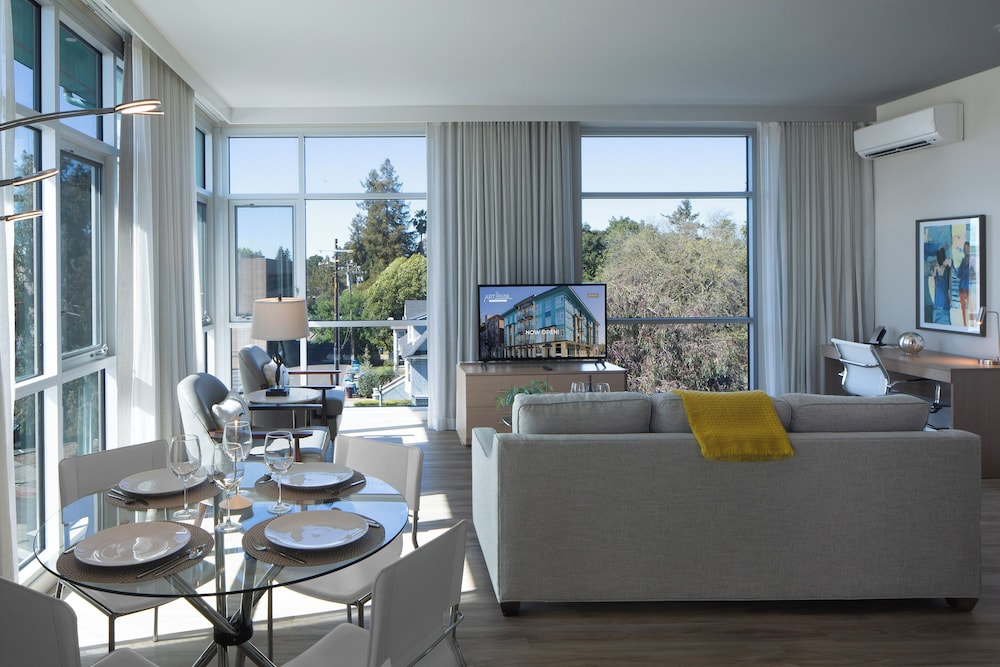 Art House Hotel - photo 23