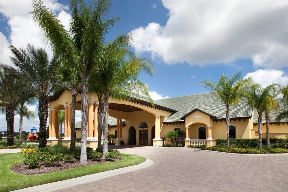 Luxurious 6BD Pool Home With Best Resort Amenities Two Master Suites and Big Pool Area #6pp917 - photo 48