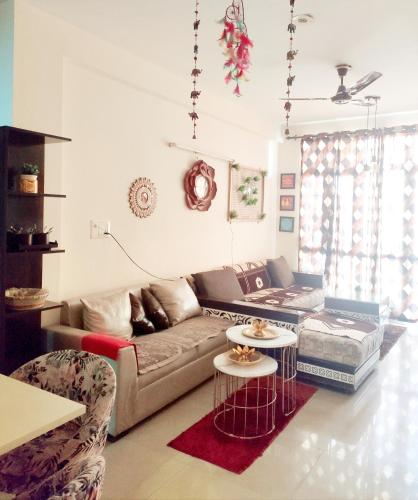 Exclusive Floor on Manali Expressway for Family — 4-Star Luxury Hotel in Mohali, India