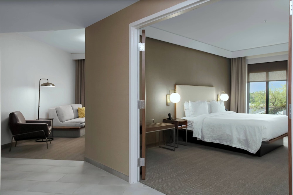 Courtyard by Marriott Thomasville Downtown - photo 7