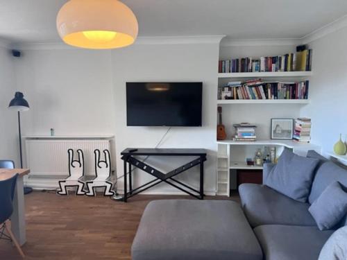 Big and bright 2 x double bedroom flat in Highgate — 4-Star Luxury Hotel in London, United Kingdom