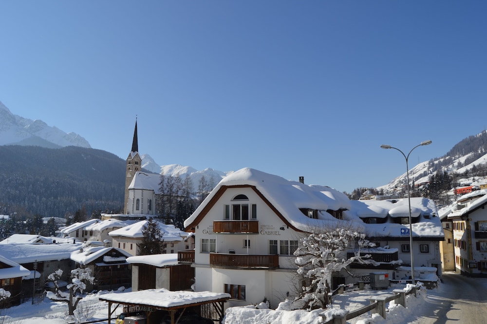 Gabriel - carbon neutral hotel in Scuol