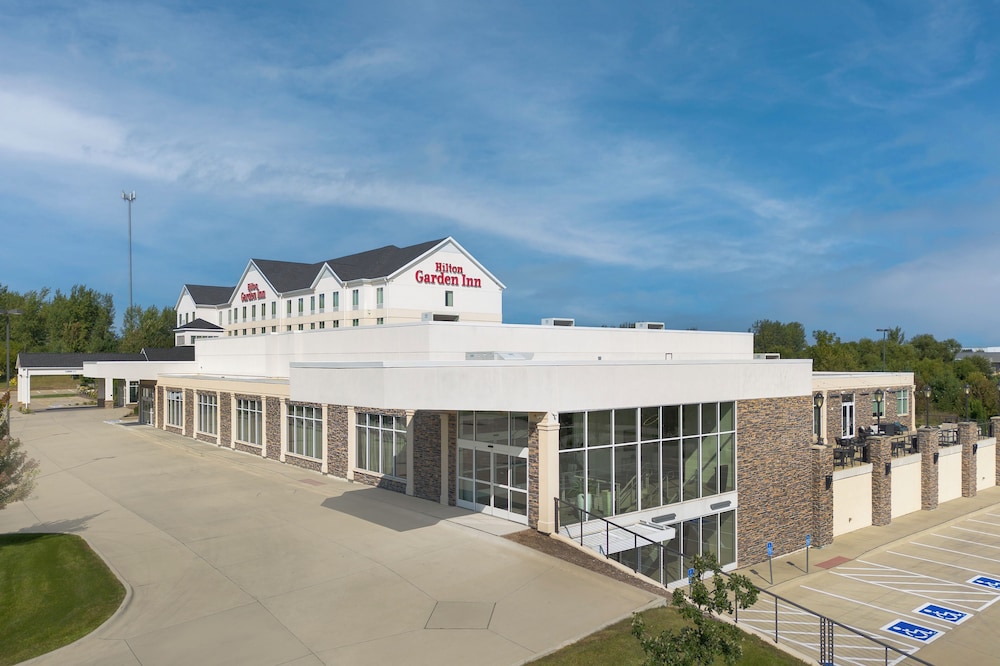 Hilton Garden Inn Cedar Falls - photo 65