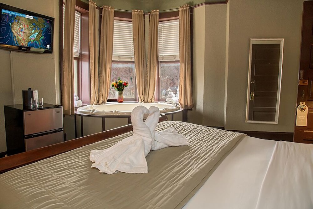 Basin Park Hotel and Spa - photo 21
