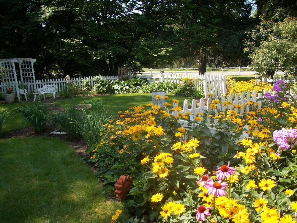 Apple Tree Lane Bed & Breakfast - photo 38