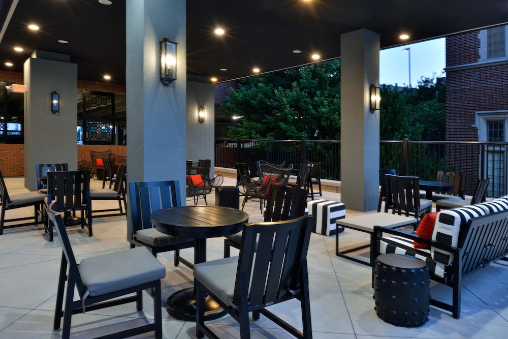 Hampton Inn & Suites Greensboro Downtown - photo 43