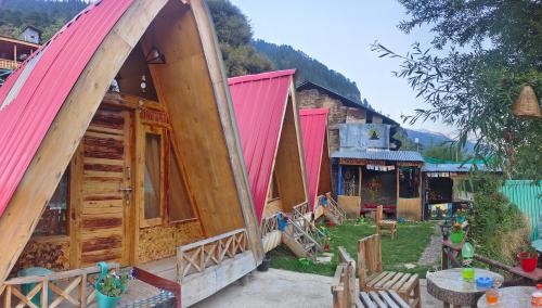 Earthen Pods — 5-Star Luxury Hotel in Manali, India
