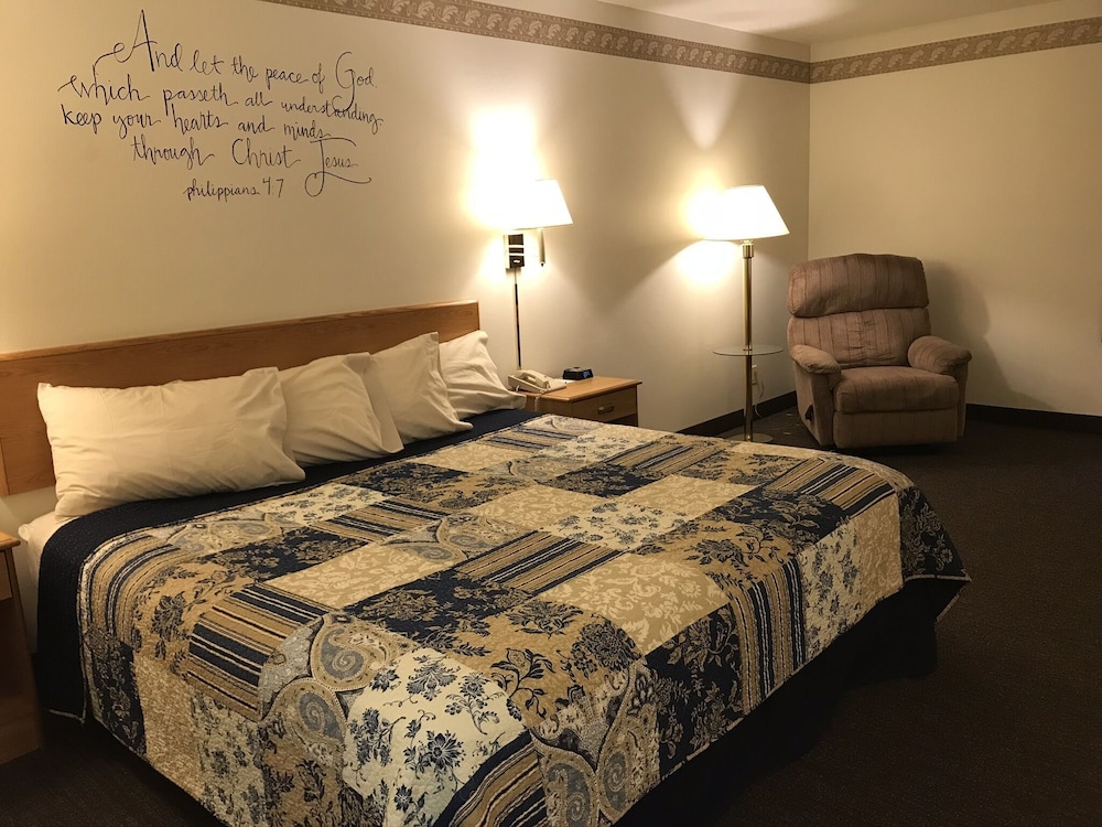 Dutch Country Inn - photo 4