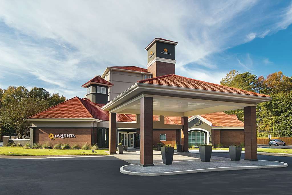 La Quinta Inn & Suites by Wyndham Atlanta Conyers - photo 3