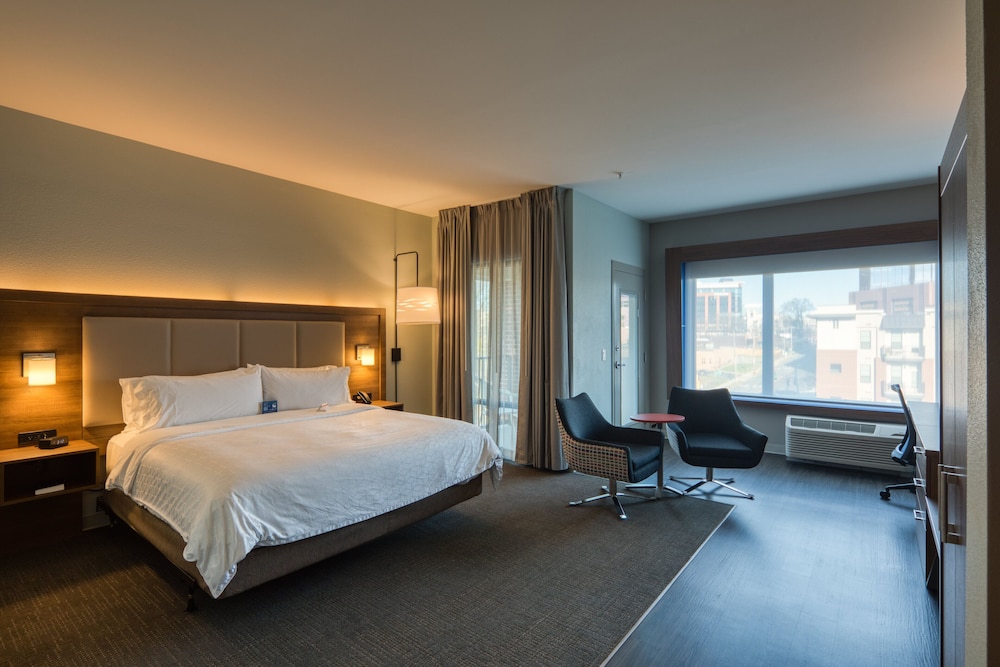 Holiday Inn Express & Suites Charlotte South End by IHG - photo 36