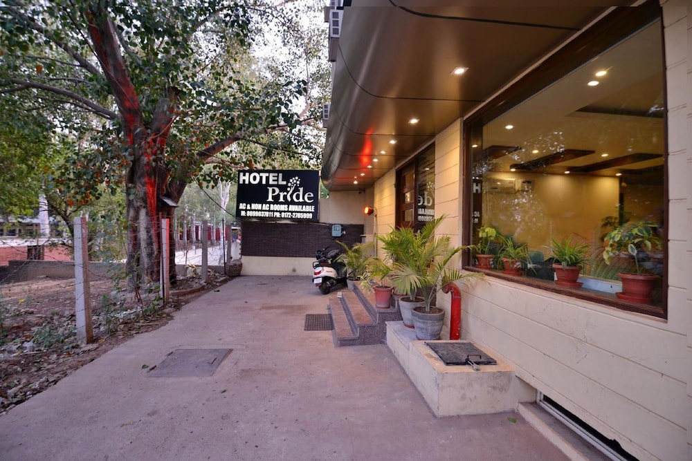 Hotel Pride - carbon neutral hotel in Kharar