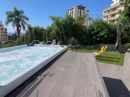 Casa do Til central Funchal — 4-Star Luxury Hotel in Funchal, Portugal