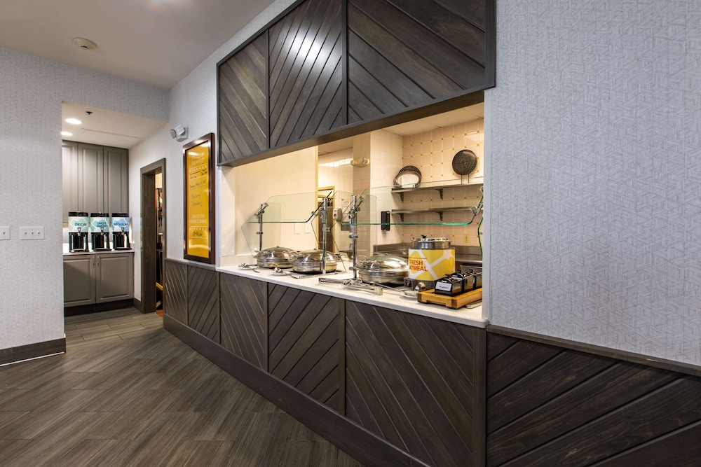 Hilton Garden Inn Lynchburg - photo 36