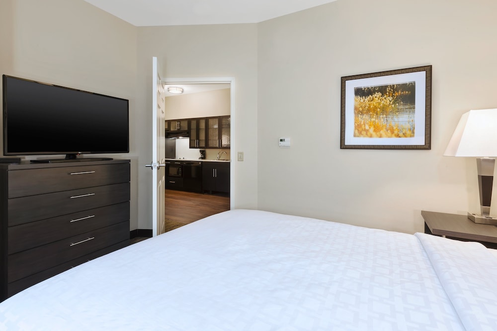 Candlewood Suites Washington North by IHG - photo 7