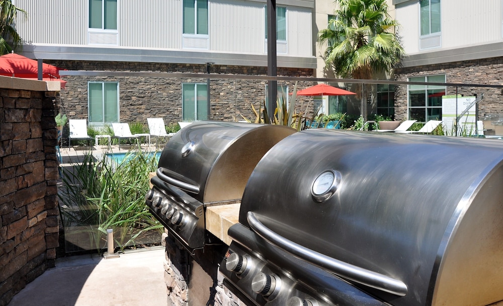 Home2 Suites by Hilton Temecula - photo 35