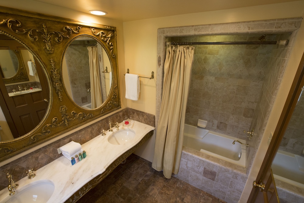 Madonna Inn - photo 186