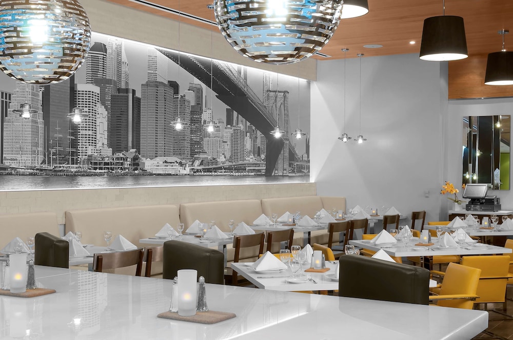 Hilton Garden Inn New York Times Square Central - photo 49