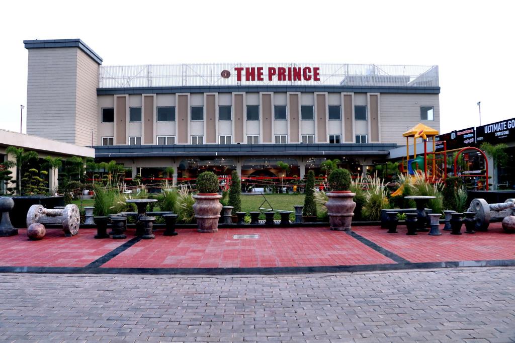 The Prince Highway Hotel in Rohtak, India
