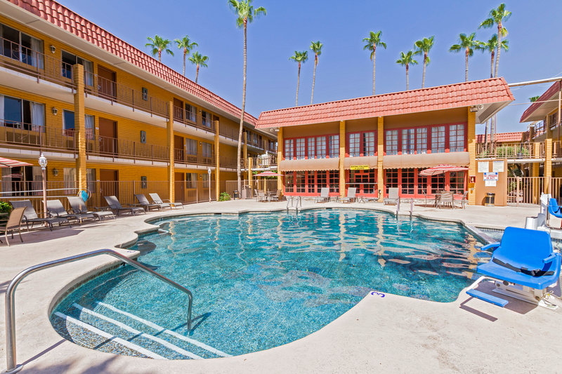 Ramada by Wyndham Tempe Near ASU - photo 14