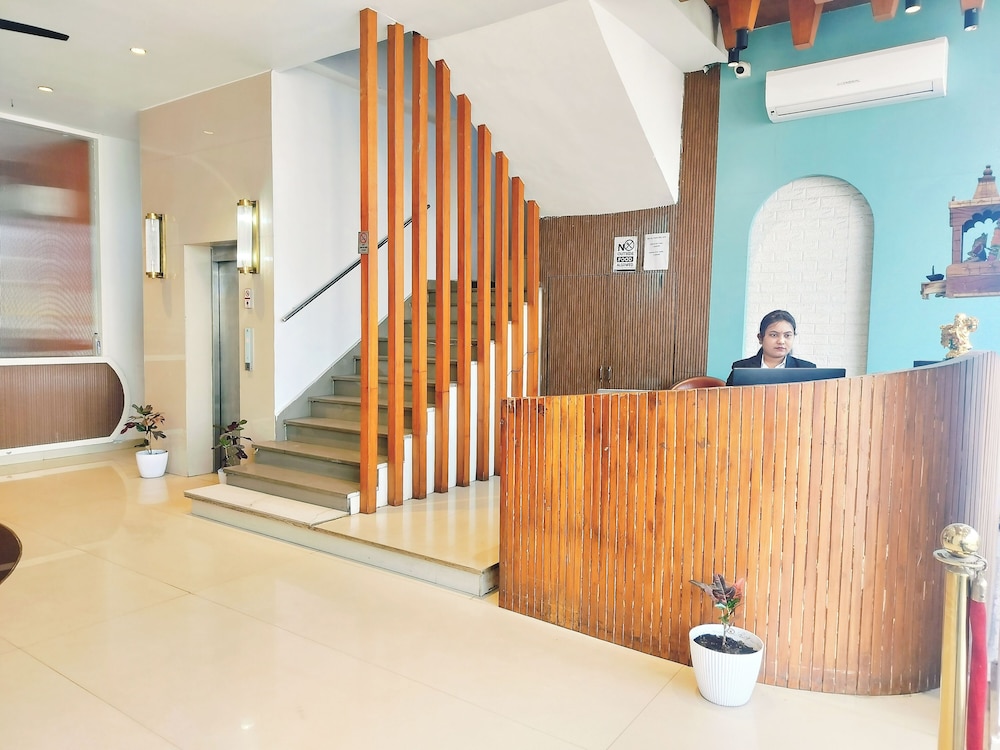 Hotel Casa Del Sol — Raipur