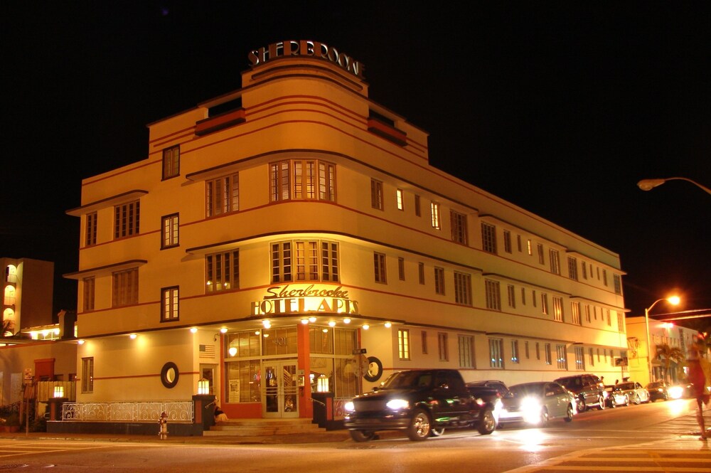 Sherbrooke All Suites Hotel - photo 30