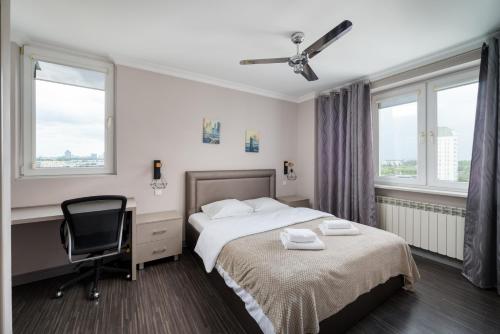 Metro Szwedzka Homely Apartment by BookingHost — 4-Star Luxury Hotel in Warsaw, Poland