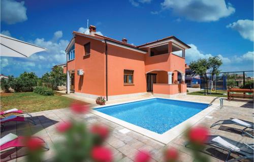 3 Bedroom Stunning Apartment In Liznjan — 4-Star Luxury Hotel in Liznjan, Croatia