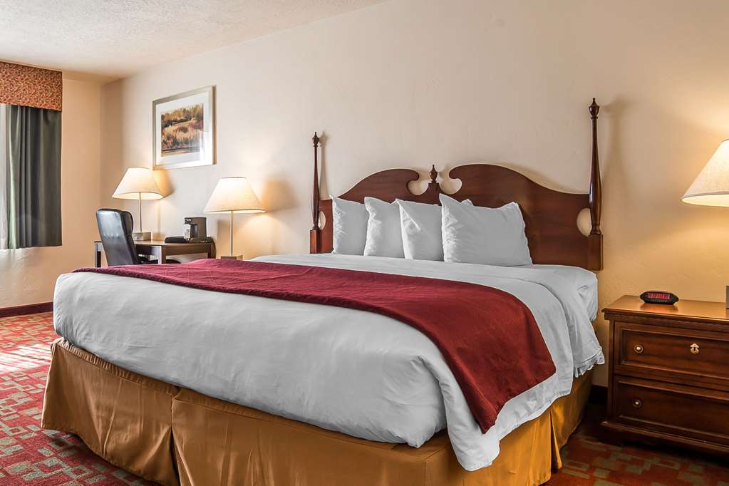 Quality Inn Evanston near Wyoming Downs - photo 17