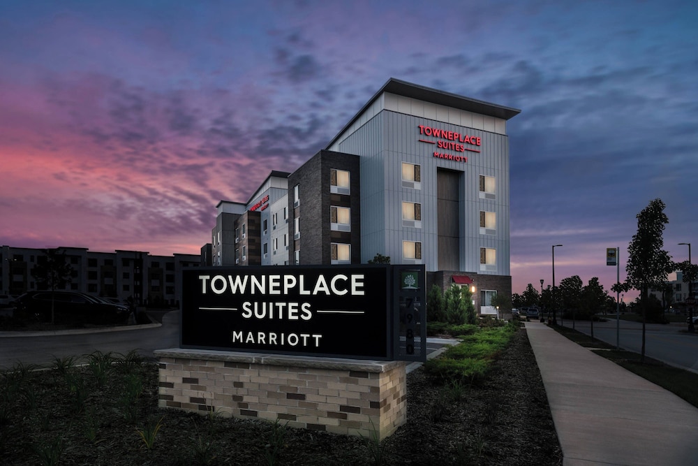 TownePlace Suites by Marriott Milwaukee Oak Creek - featured photo