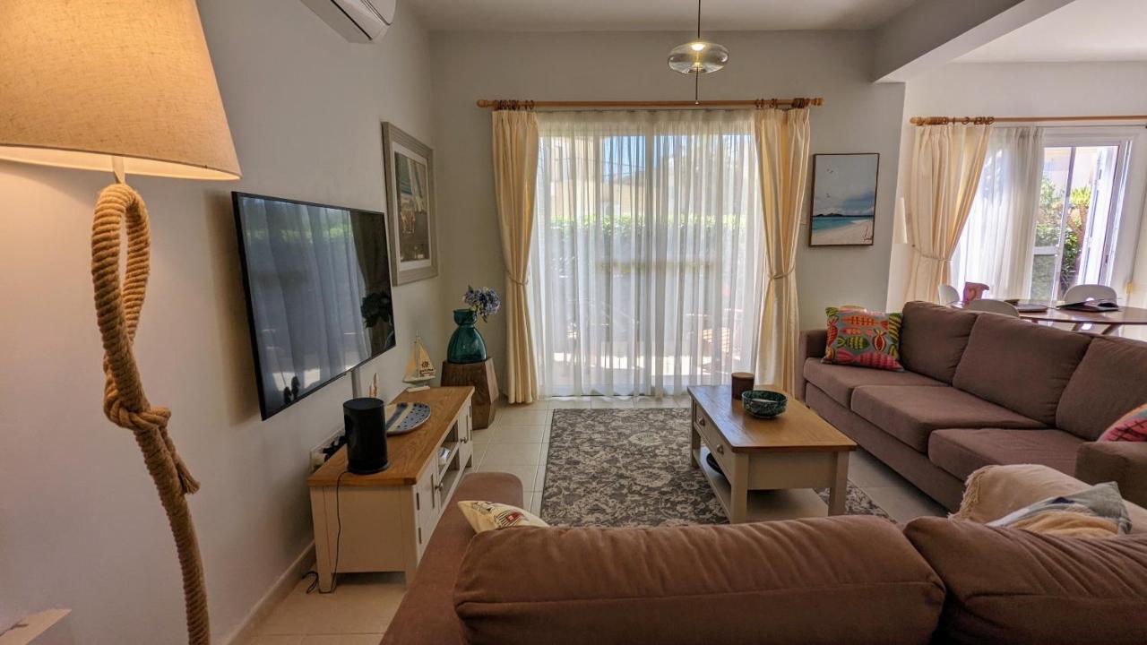 Stylish Garden Apartment at Paphos Harbour — 4-Star Luxury Hotel in Paphos, Cyprus