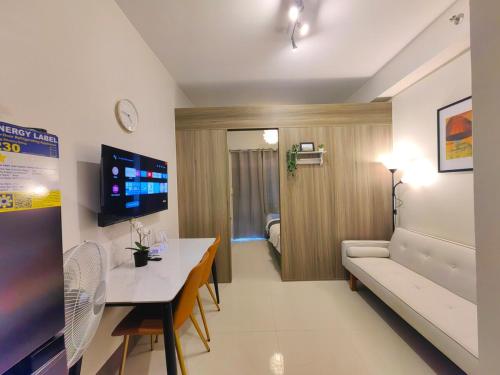 1BR Condotel with Balcony at FAME Residences #FM47 1 — 4-Star Luxury Hotel in Manila, Philippines