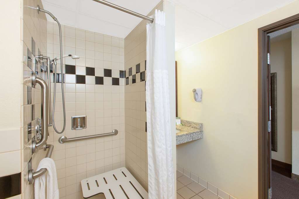 AmericInn by Wyndham Ottumwa - photo 14