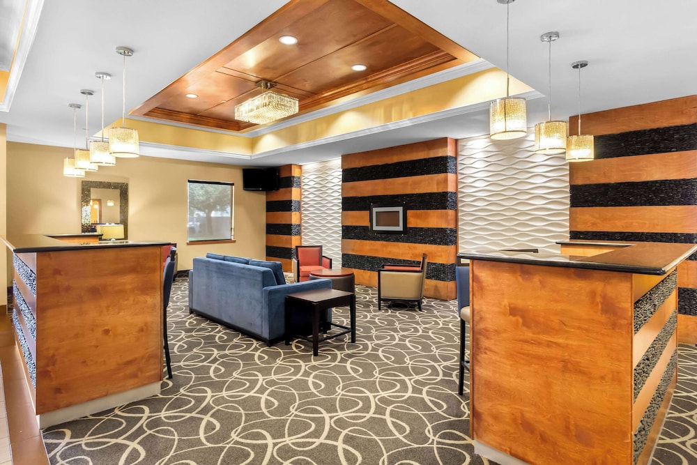 Comfort Suites at Katy Mills - photo 4