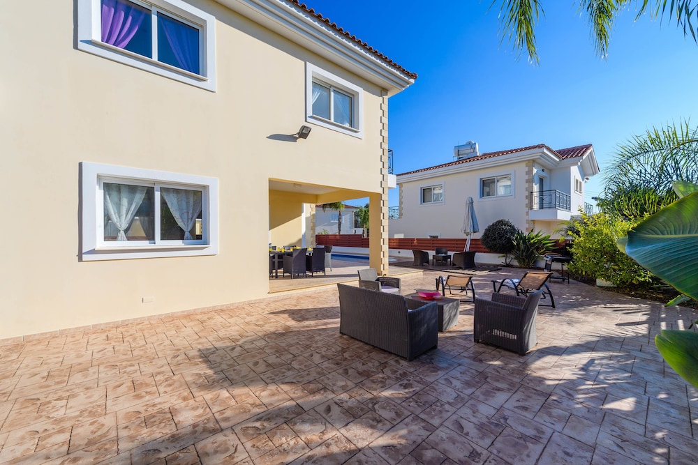 Napa Heights Villa