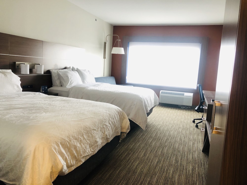 Holiday Inn Express & Suites Elko by IHG - photo 4