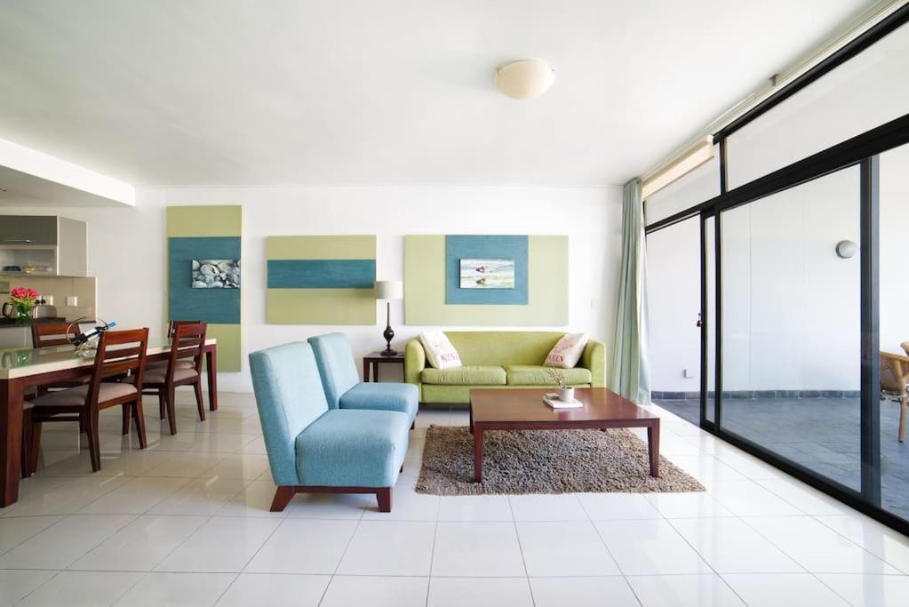 5th Floor City Center 3Bed Central and Spacious — 4-Star Luxury Hotel in Cape Town, South Africa