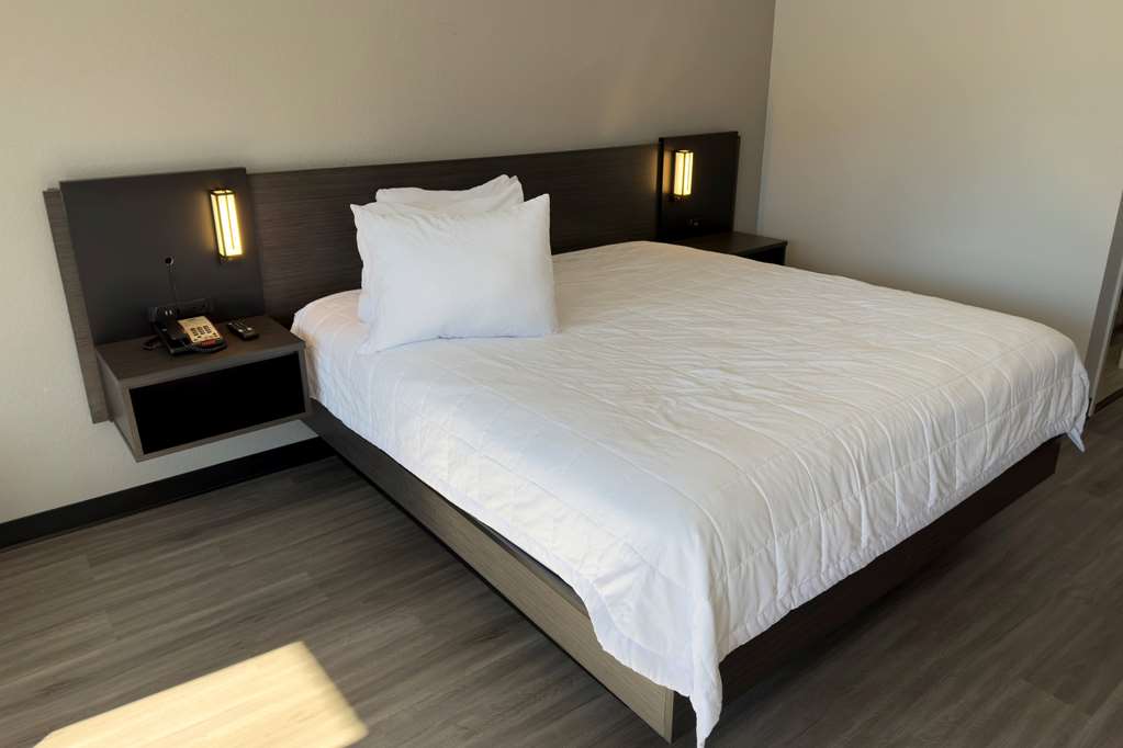 Baymont by Wyndham Rock Hill - photo 9