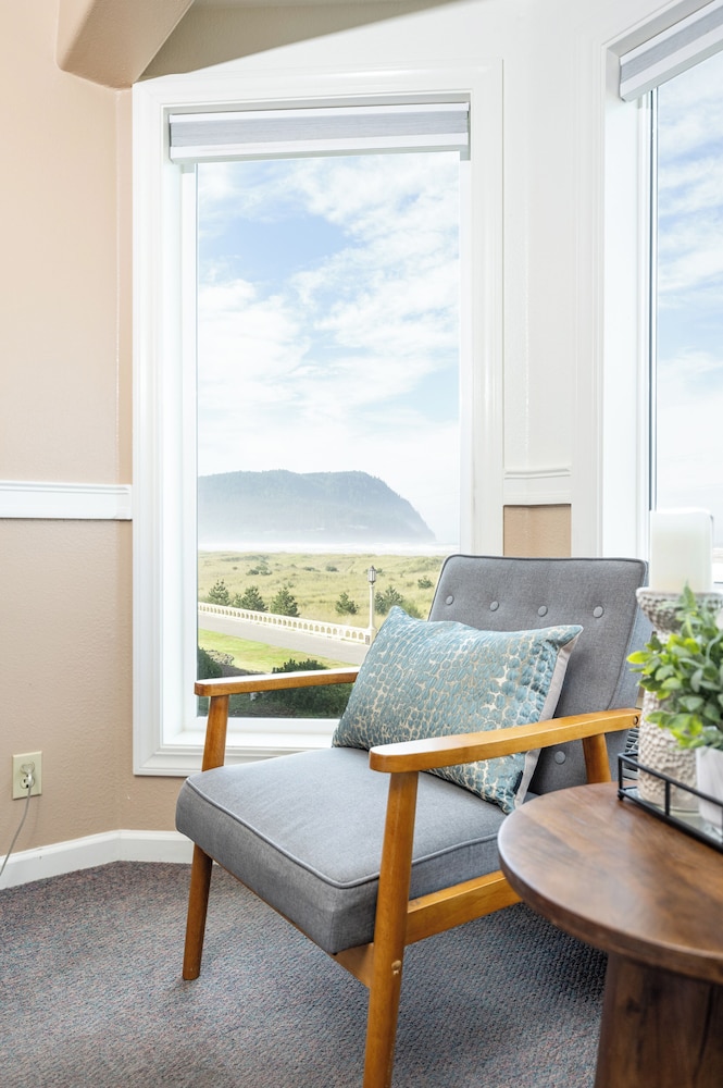 Seaside Oceanfront Inn - photo 173