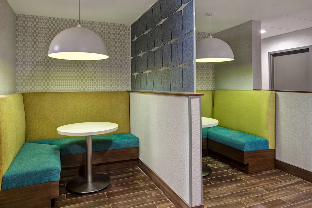 Hampton Inn By Hilton & Suites Deptford NJ - photo 32