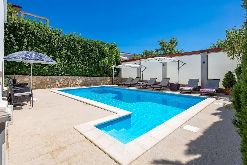 House Rose With Private Pool And Garden — 4-Star Luxury Hotel in Krk, Croatia