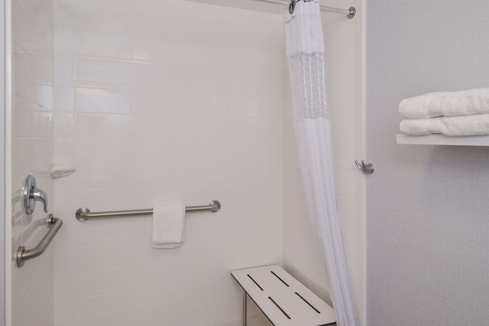 Hampton Inn & Suites Denver Speer Boulevard - photo 22