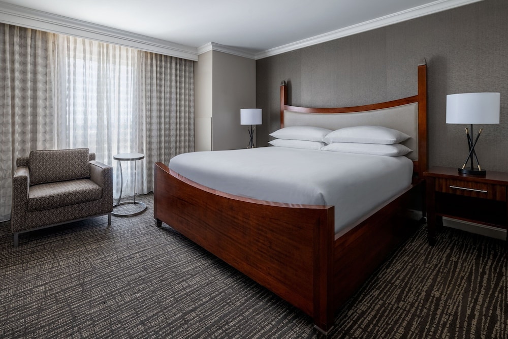 Marriott Macon City Center - photo 4