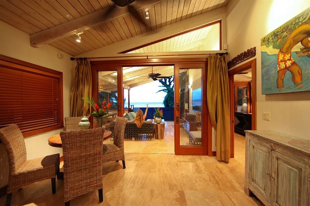 Maui Beachcomber - photo 2