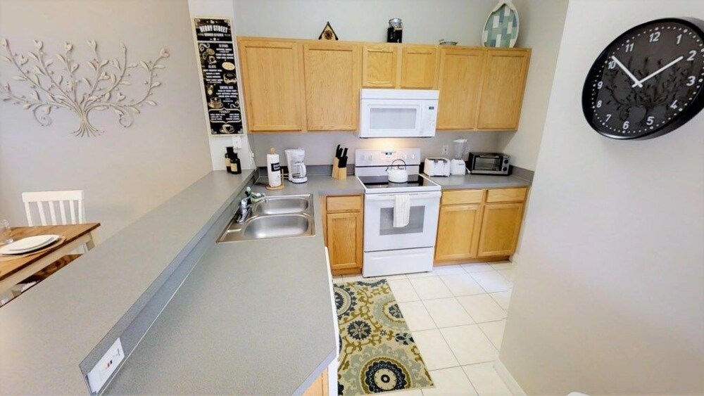 Aco238226 Emerald Island Resort 3 Bed 2.5 Baths Townhome - photo 32