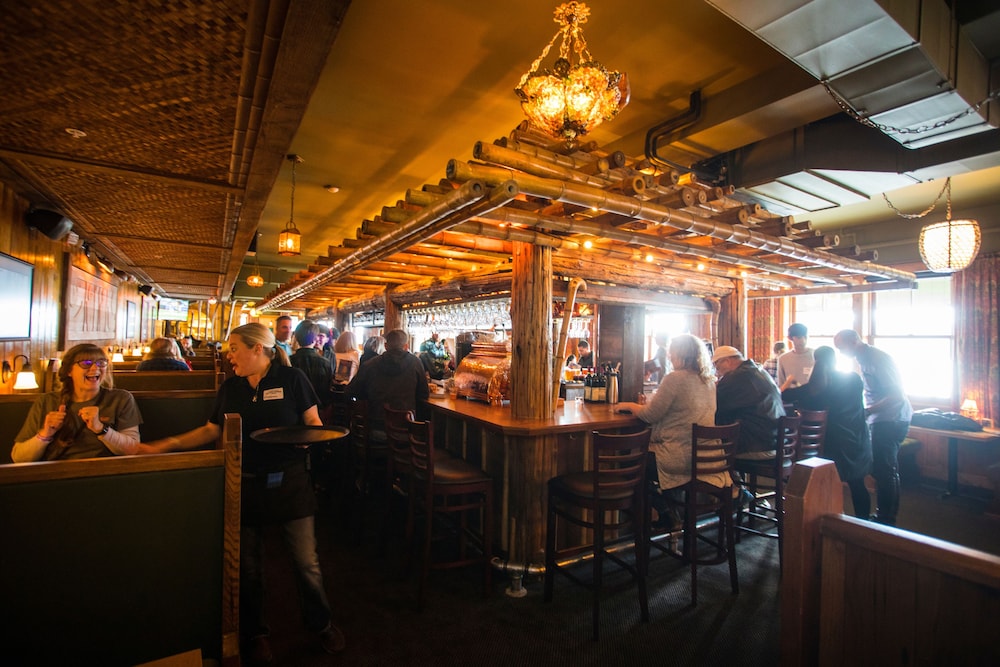 McMenamins Kalama Harbor Lodge - photo 45