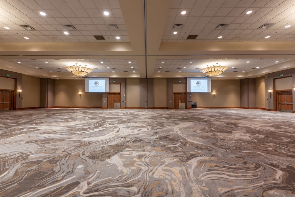 DoubleTree by Hilton Bay City Riverfront - photo 70