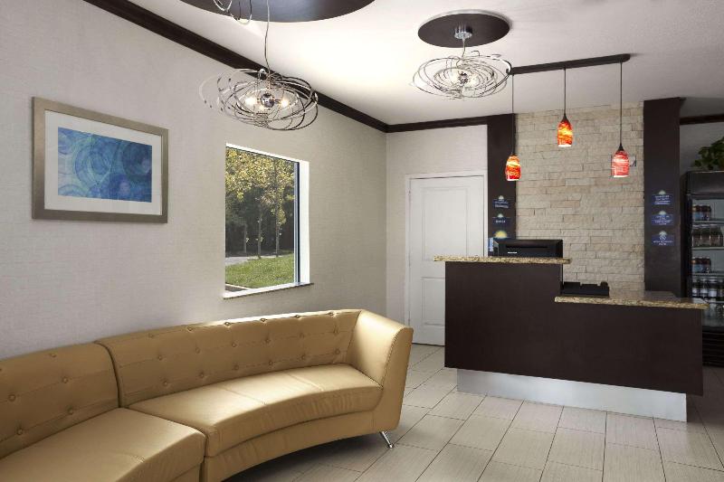 Days Inn & Suites by Wyndham Gonzales - photo 4